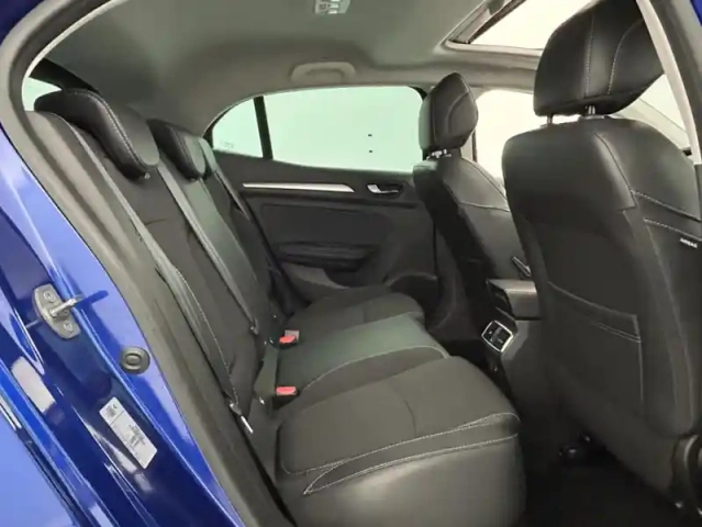 Renault Megane 1.5 blue dci 115ch techno edc + toit ouvrant — photo 45
