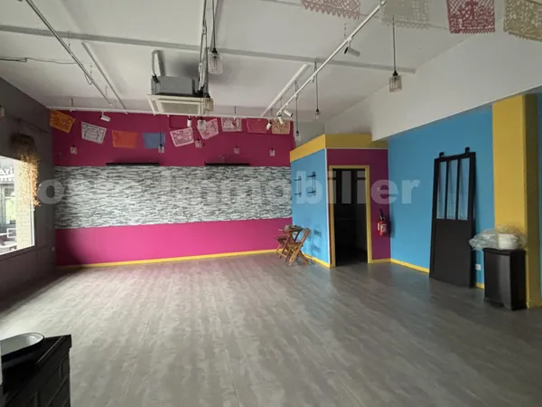 Local commercial 100 m²