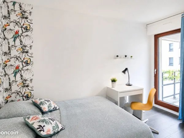 Belle chambre lumineuse - 10m² - RU36