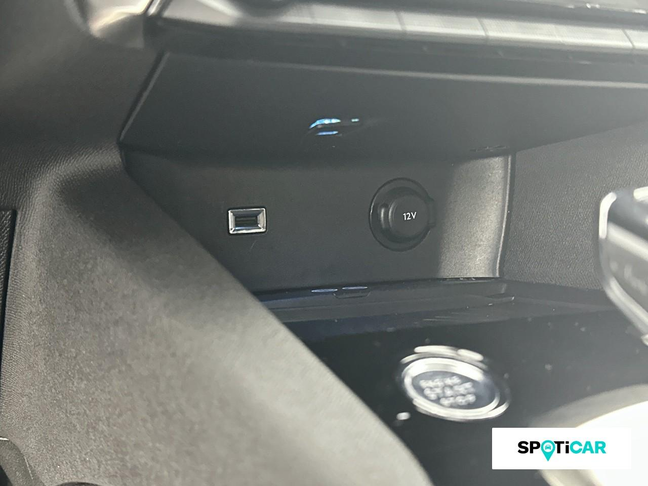 Peugeot 3008 hybrid 225ch gt e-eat8 — photo 19