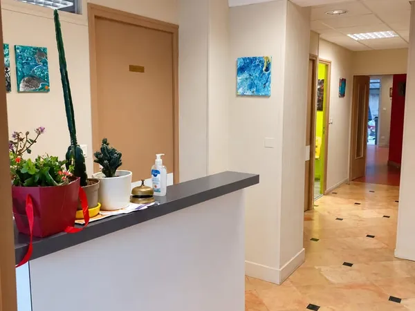 Local commercial 7 pièces 123 m²