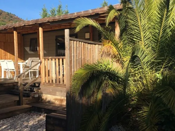Mobil home dans le golfe de Saint-Tropez