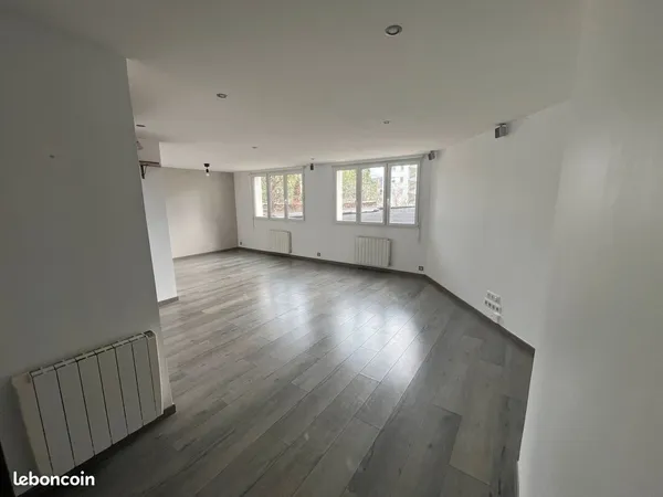 Appartement t3 de 68 m² - mabilais / arsenal-redon - lumineux - vue dégagée sur la vilaine - garage 