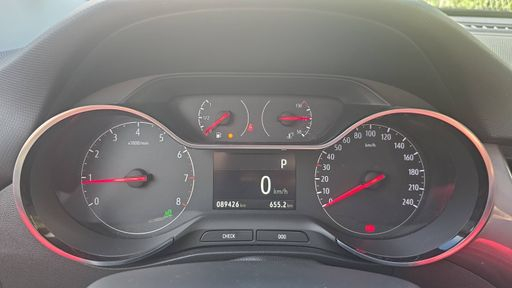 Opel Crossland X 1.2 Turbo 110 BVA6 - Ultimate – 2019 – 89426 km – Essence – Boîte Automatique — photo 21