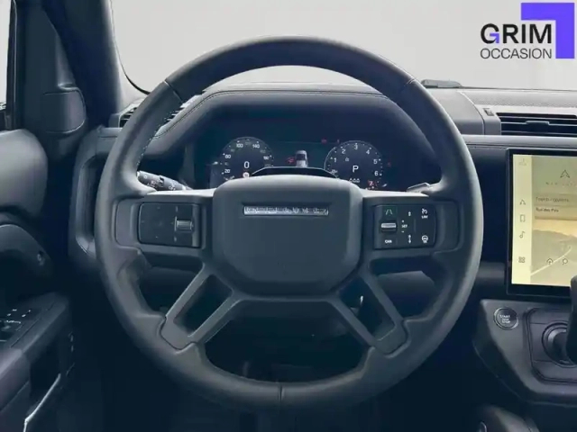 Land Rover Defender 110 phev — photo 6