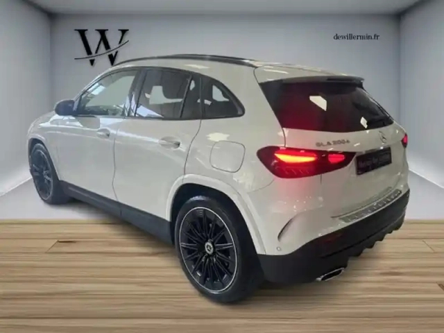 Mercedes Gla 200 d amg line — photo 3