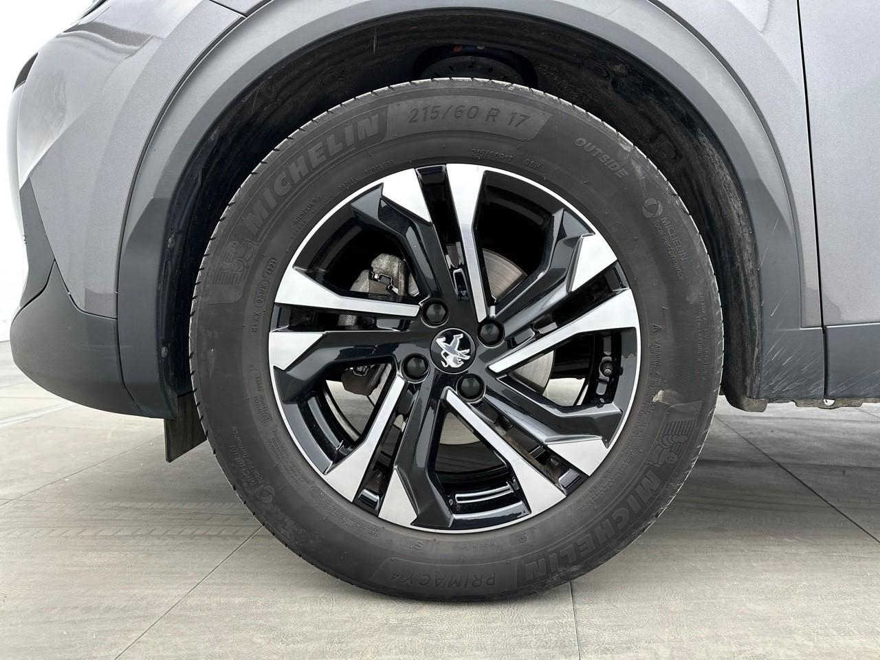 Peugeot 2008 puretech 100 s&s bvm6 allure — photo 16