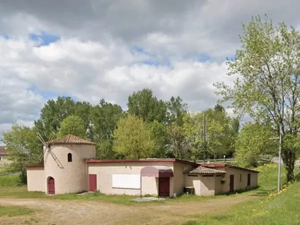 Local commercial