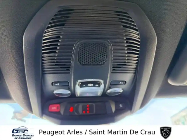 Peugeot 3008 puretech 130ch s&amp;s eat8 — photo 16