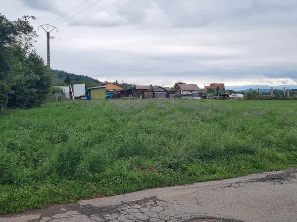 A vendre terrain en zone artisanale