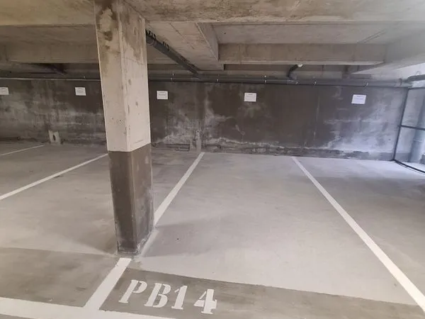 Place de parking à louer à Arpajon
