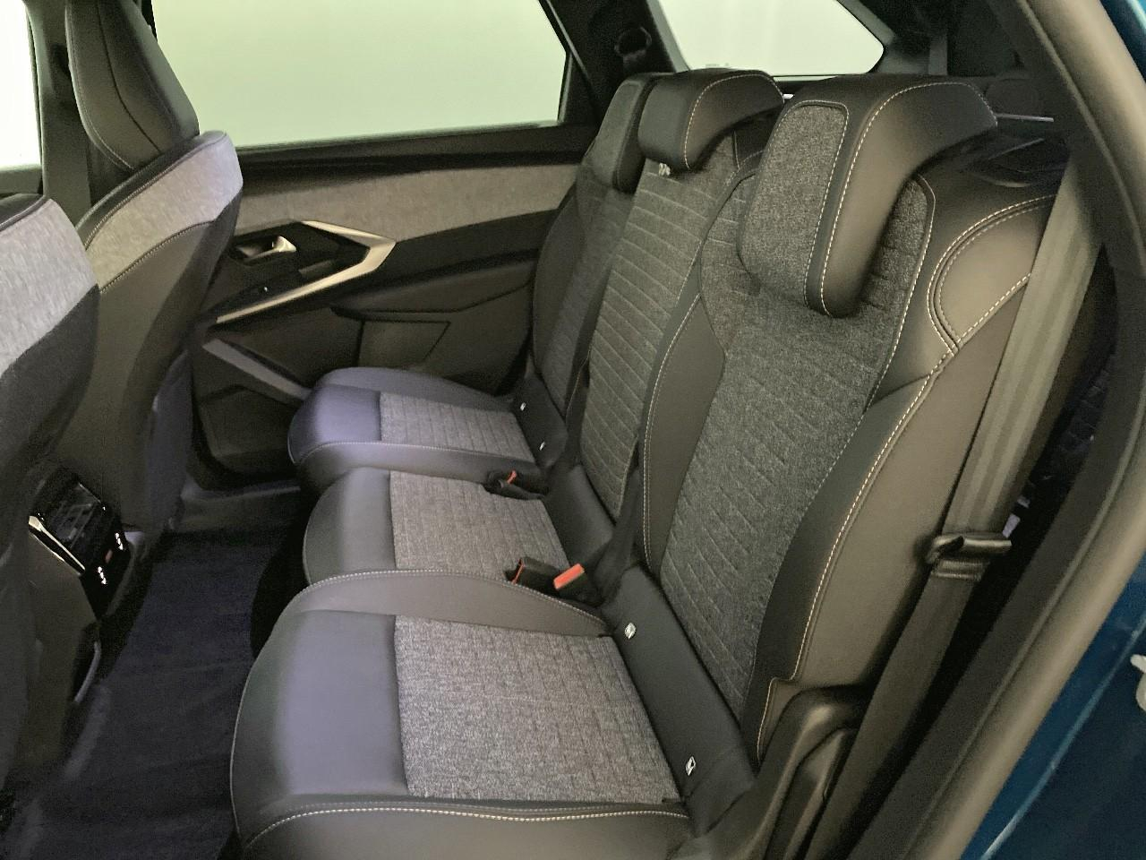 Peugeot 5008 hybrid 145 ch e-dcs6 allure — photo 10