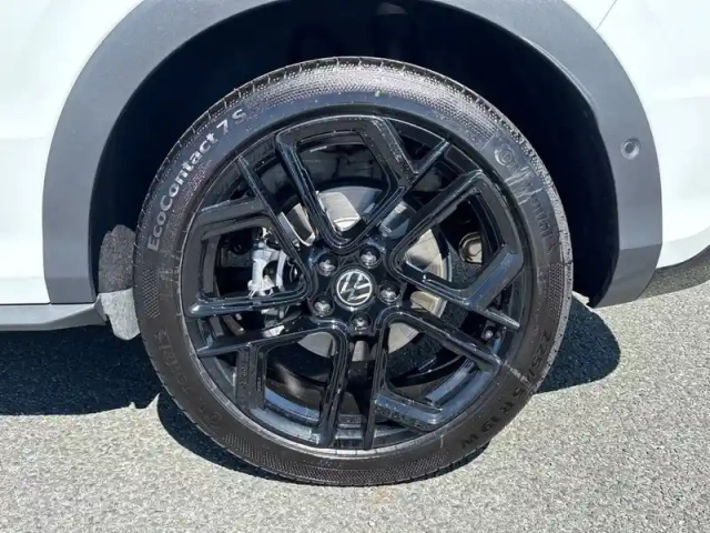 Volkswagen T-Roc 1.5 etsi evo2 hybrid 150 ch dsg7 — photo 8