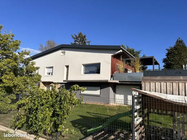 Maison 7 pièces 140 m²