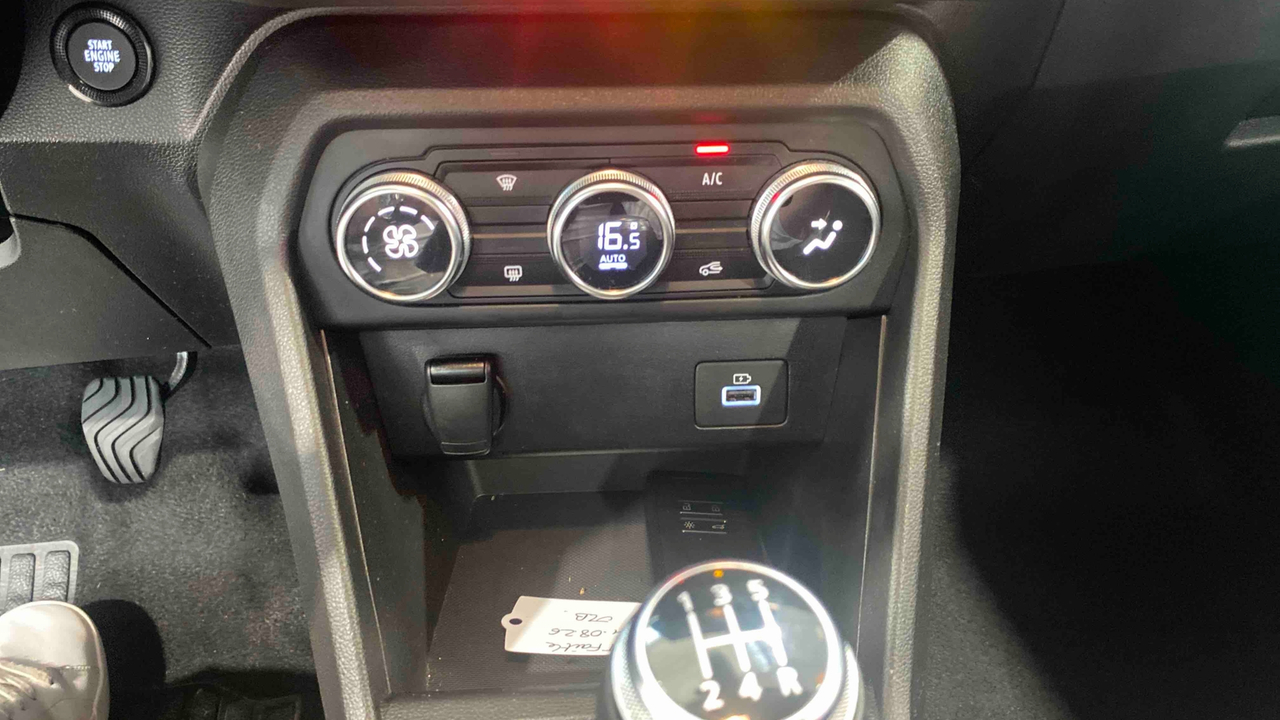 Dacia Sandero TCe 90 - 22B — photo 18