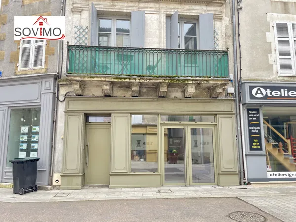 LOCAL COMMERCIAL EN CENTRE VILLE