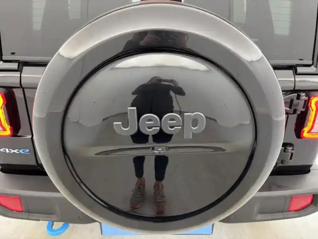 Jeep Wrangler 2.0 t 380ch 4xe overland — photo 10