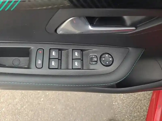 Peugeot 208 puretech 100 s&amp;s eat8 — photo 22