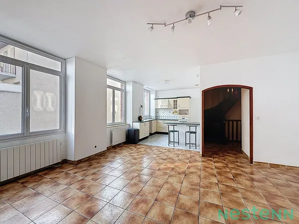 MAGNIFIQUE MAISON DE VILLE DE TYPE 5 SECTEUR BELLEVUE