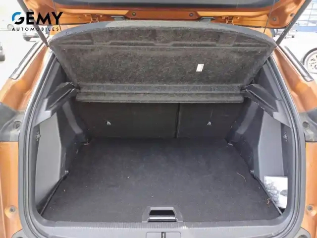 Peugeot 2008 puretech 155 s&amp;s eat8 — photo 6