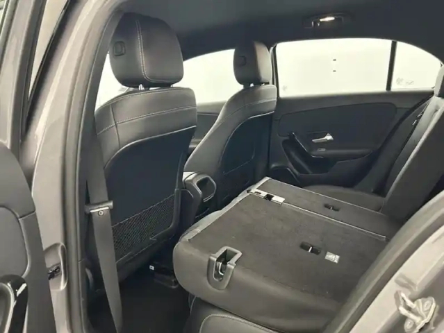 Mercedes Classe A 180 d 7g-dct style line 5p — photo 11