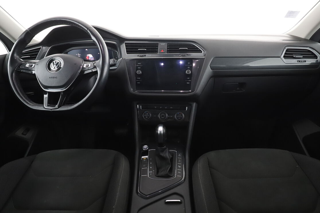 Volkswagen Tiguan Allspace 2.0 TDI Carat DSG7 — photo 11