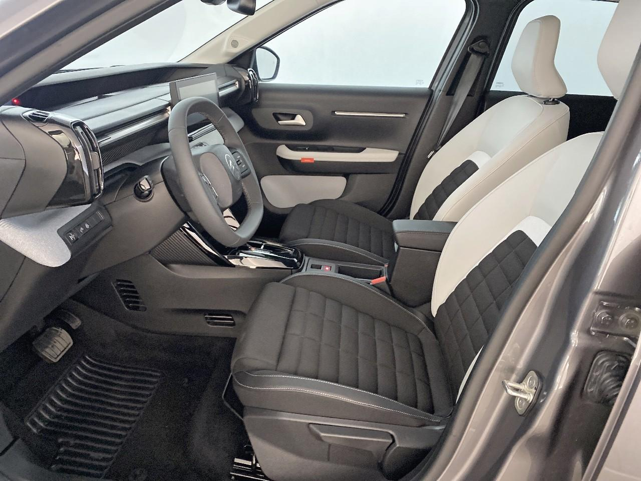 Citroën C3 Aircross hybride 145 ch aut max — photo 9