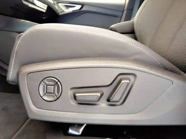 Audi Q4 E-Tron sportback 45 285 ch 82 kwh — photo 4