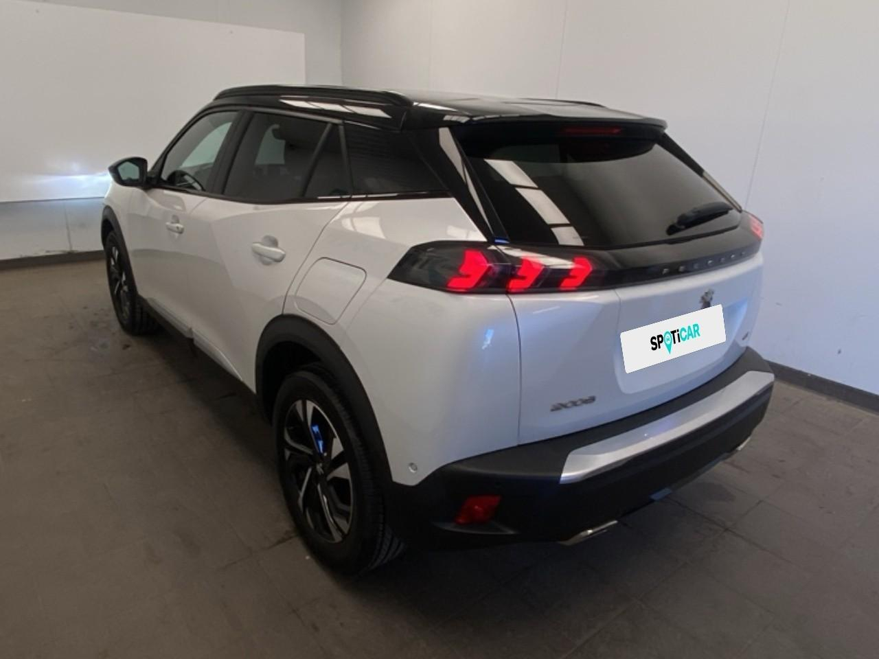 Peugeot 2008 puretech 130 s&s eat8 gt — photo 7