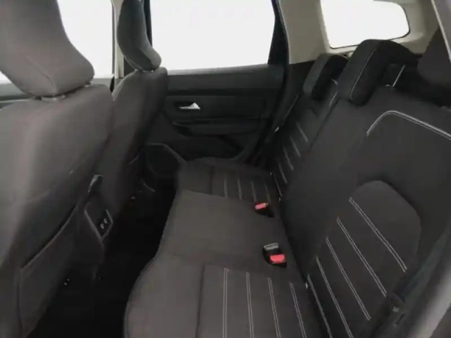 Dacia Duster 1.0 eco-g 100ch prestige + 4x2 — photo 11