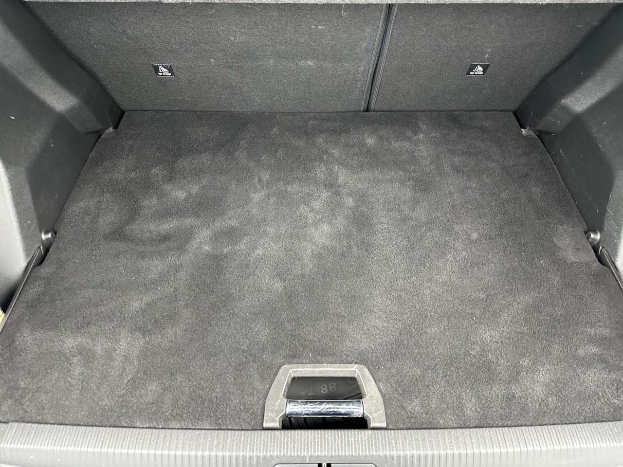 Peugeot 2008 puretech 130 s&s eat8 allure — photo 6