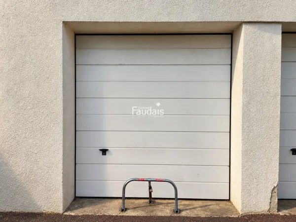 Garage et parking Vente Coutances 24000€
