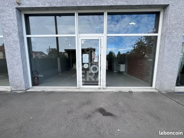 Local commercial 96 m² VALDAHON