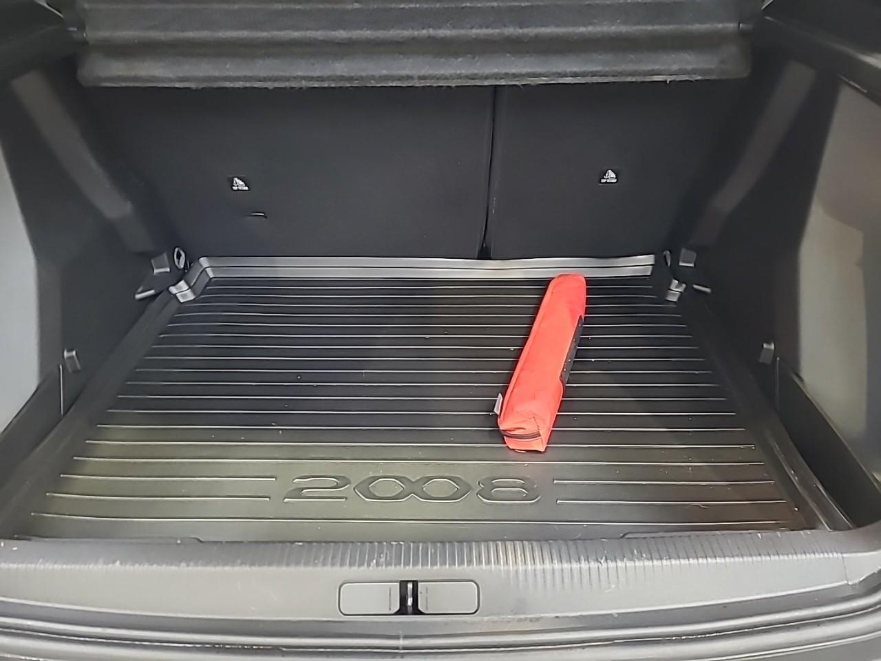 Peugeot 2008 puretech 130 s&s eat8 roadtrip — photo 14