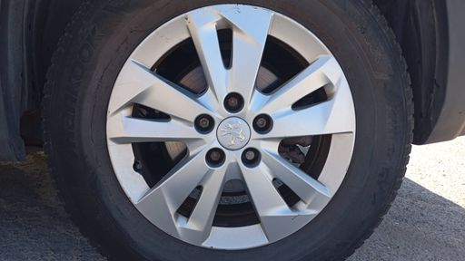 Peugeot Rifter 1.5 BlueHDi 130 - Allure – 2019 – 95002 km – Diesel – Boîte Manuelle — photo 17