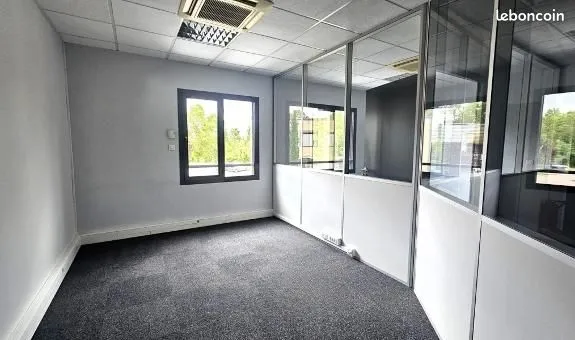 Bureaux à vendre ou à louer - 130 m² divisibles aux portes de lyon - neyron
