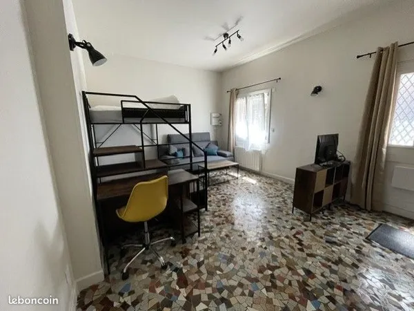 Studio meublé - Quartier Saint François