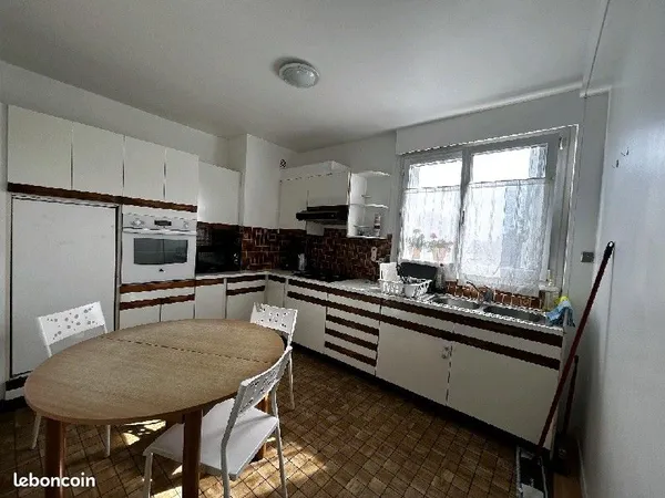 Appartement 6 pièces 96 m²