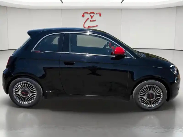 Fiat 500 e 118ch (red) my23 — photo 7
