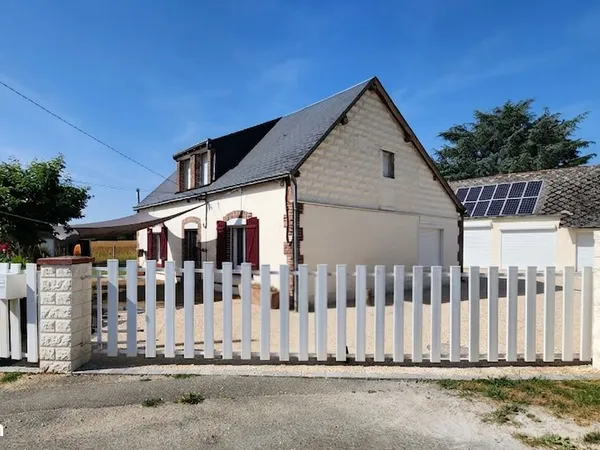 Propriété de caractère de 130 m² rénovée - 4 chambres - Dépendances exceptionnelles, calme absolu, c