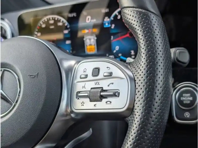 Mercedes Gla 200 — photo 34