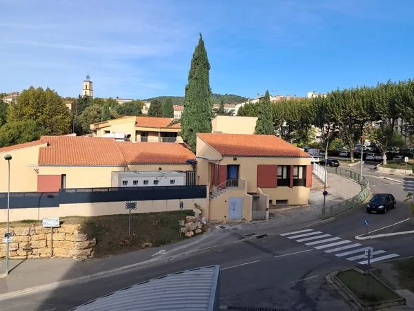 Location t4 manosque