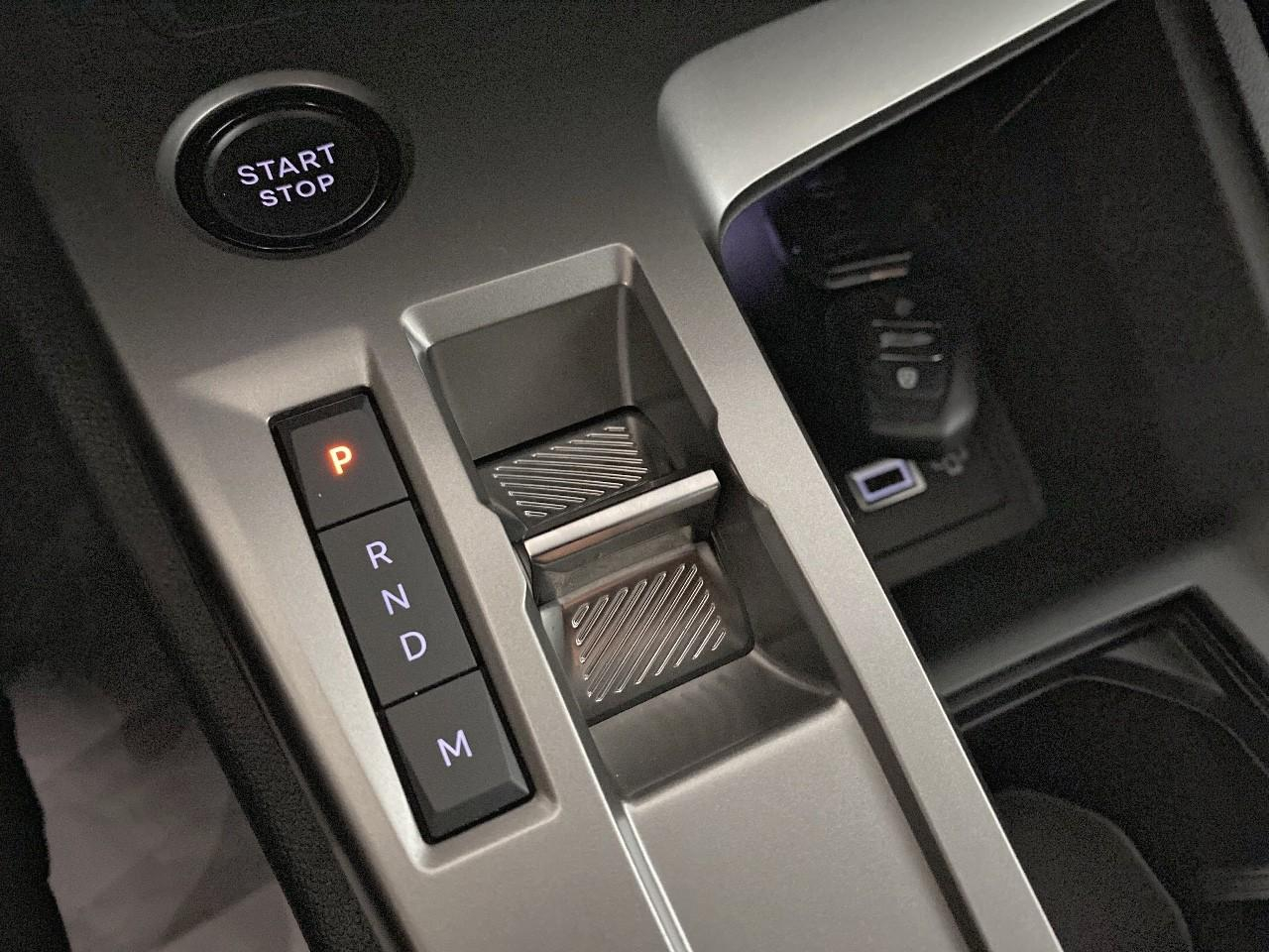 Peugeot 308 hybrid 145 e-dcs6 allure — photo 15