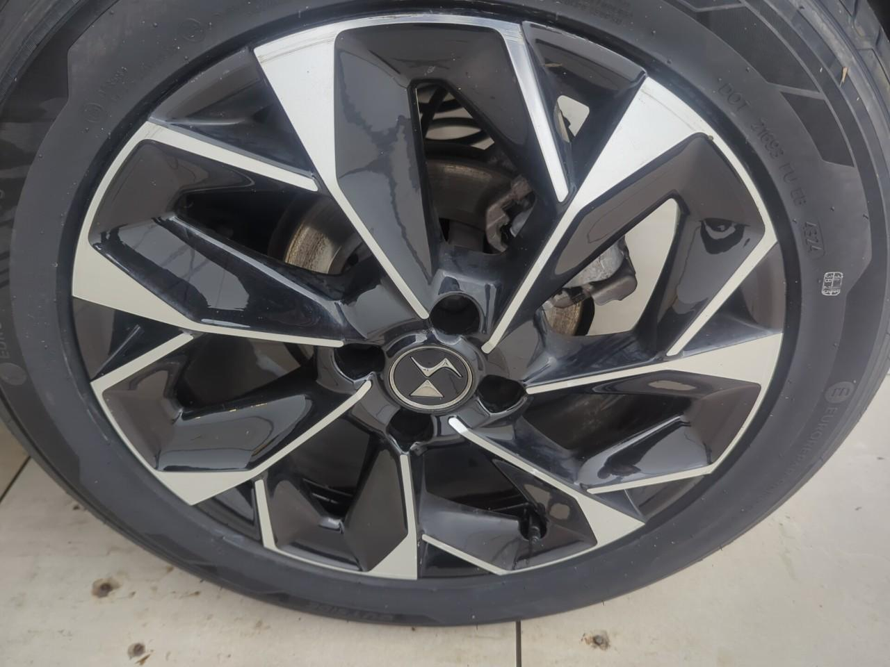 Ds Ds 3 puretech 130 eat8 rivoli — photo 25