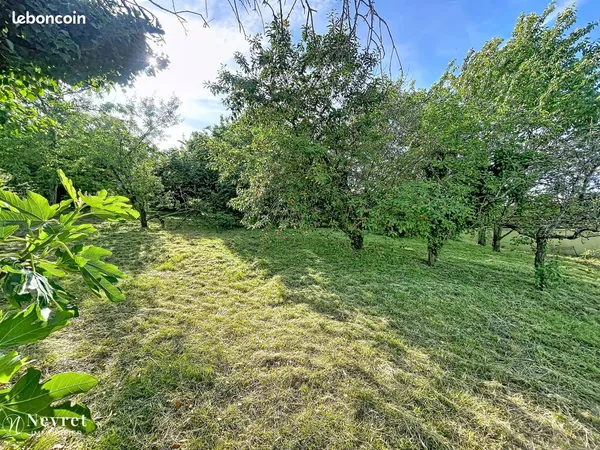 Terrain 500 m² Saint-Genis-Laval