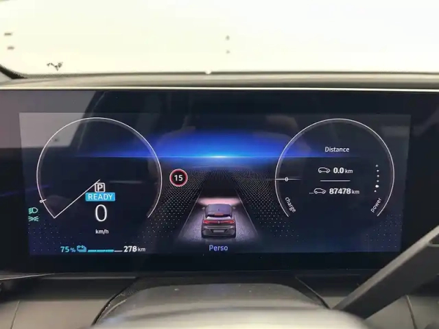Renault Megane e-tech ev60 220 ch super charge — photo 26