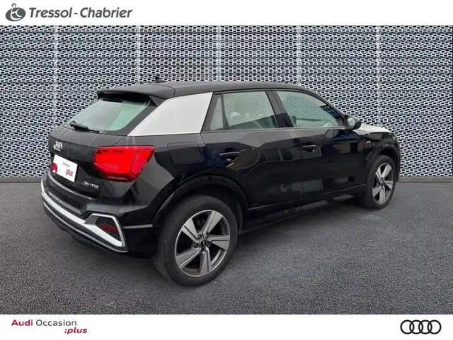 Audi Q2 35 tdi 150 s tronic 7 s line — photo 28