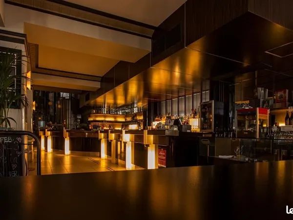 Restaurant 200 m² PARIS