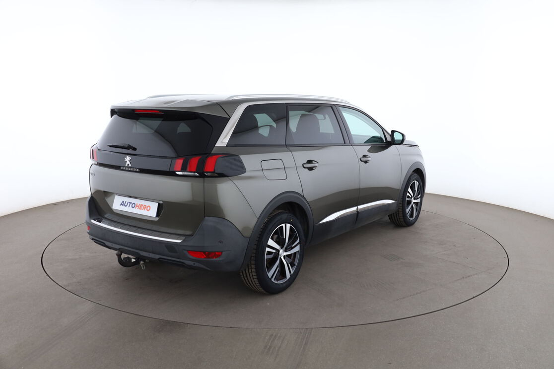 Peugeot 5008 1.5 Blue-HDi Allure — photo 5