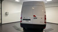 Renault Master F3300 L2H2 2.3 Blue dCi 135ch Confort Euro6 — photo 6